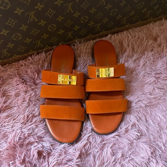 Orange Chanel sandals - Picture 13 of 16